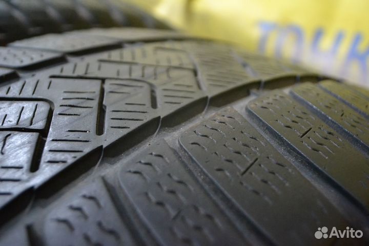 Pirelli Winter Sottozero 3 245/45 R19