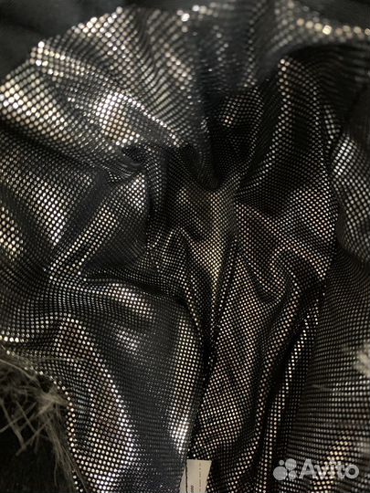 Шапки columbia 1 шт осталась синяя