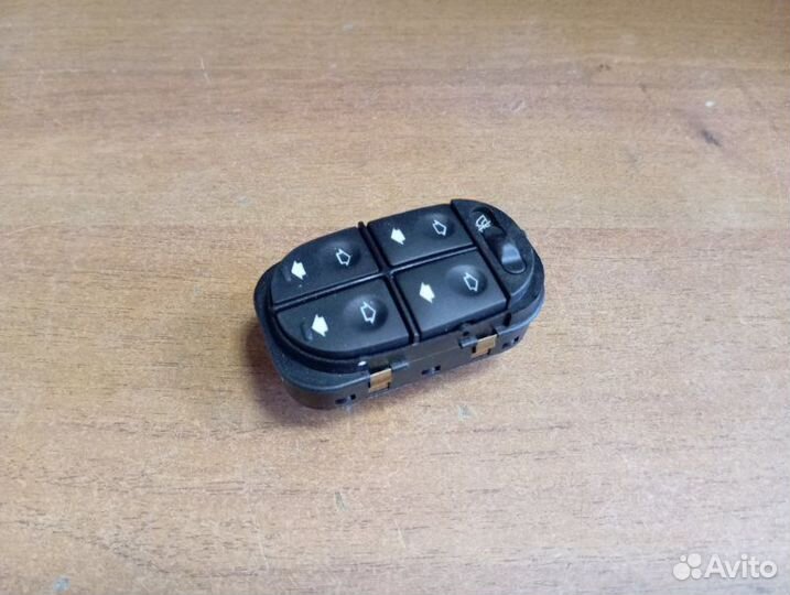 Блок кнопок стеклоподъёмника Ford Mondeo 1993-1996