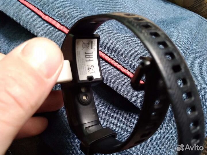 Смартчасы Honor Bend 5