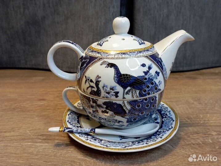 Чайный набор: Чайник с чашкой