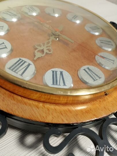Часы настенные СССР янтарь кварц