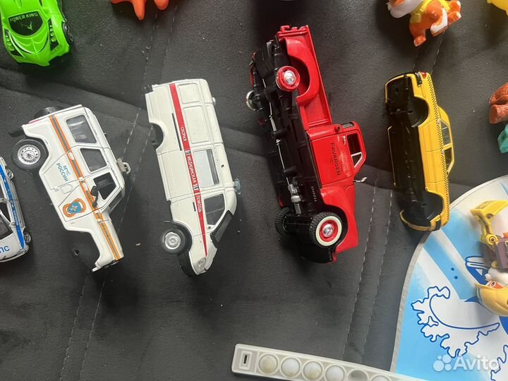 Машина скорая помощь и мчс старые(тяжелые)