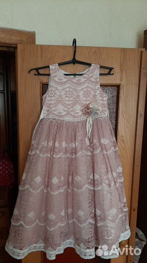 Нарядное платье для девочки