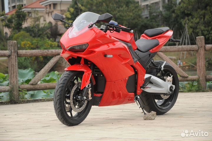 Электрический мотоцикл Ducati Panigale