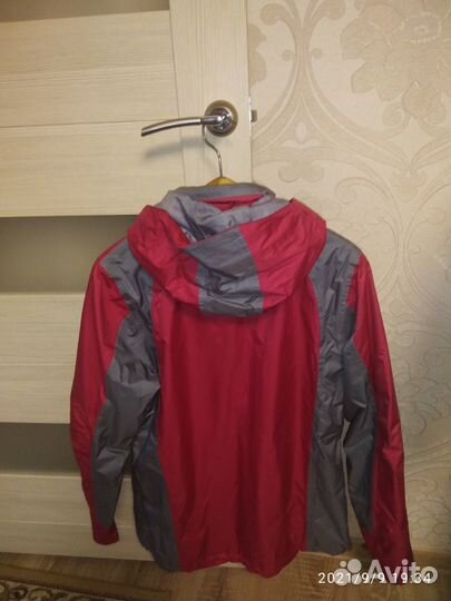 Куртка демисезонная подростковая размер 44-46