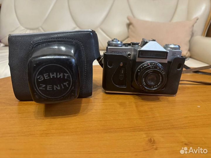 Пленочный фотоаппарат зенит е