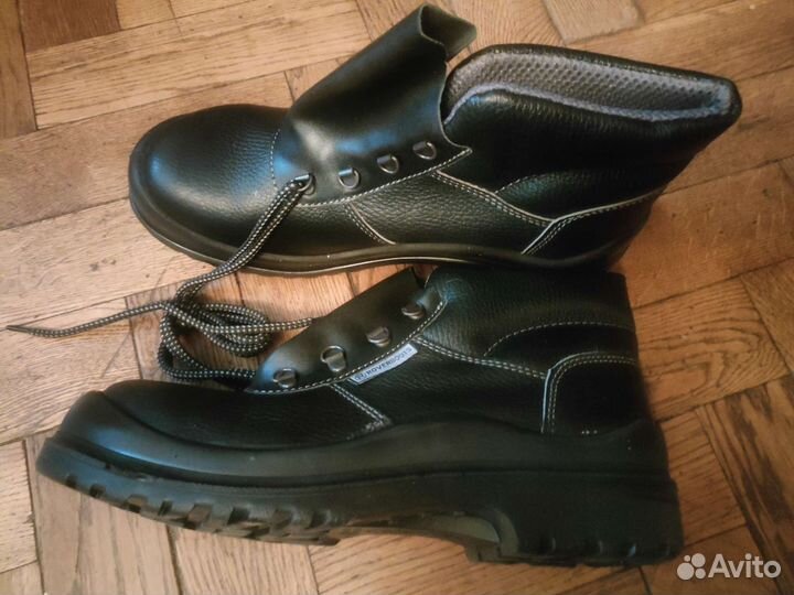Ботинки мужские 43 размер новые