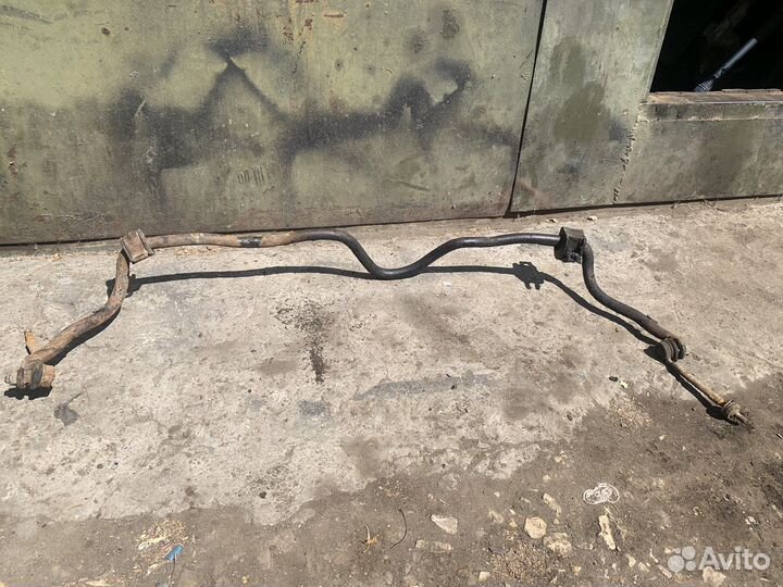 Стабилизатор Nissan Primera P11