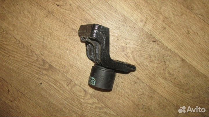 Кронштейн двигателя правый верхний (Kia Sportage)