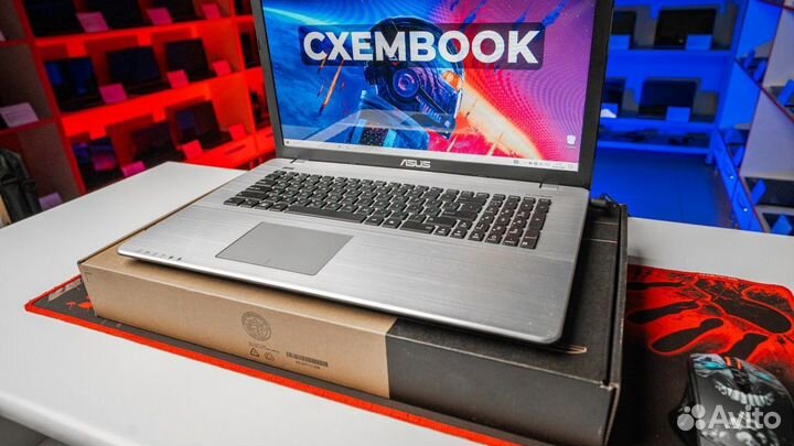 Игровой ноутбук Asus 17,3: 8гб, i7, GT 740M