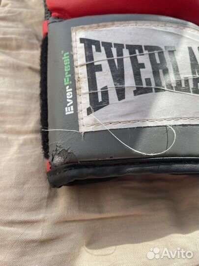 Боксерские перчатки Everlast