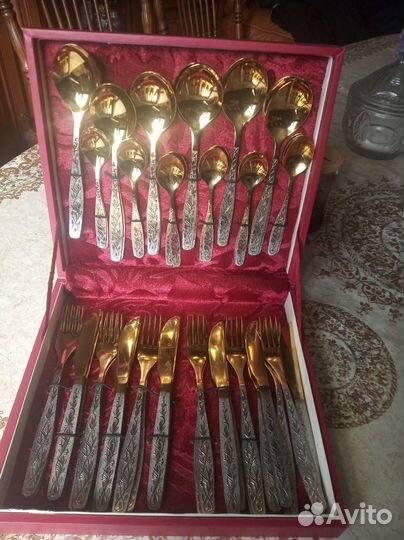 Набор столовых приборов новый