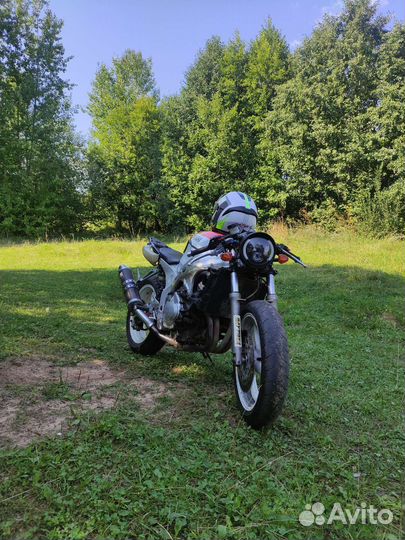 Yamaha fzr 400rr