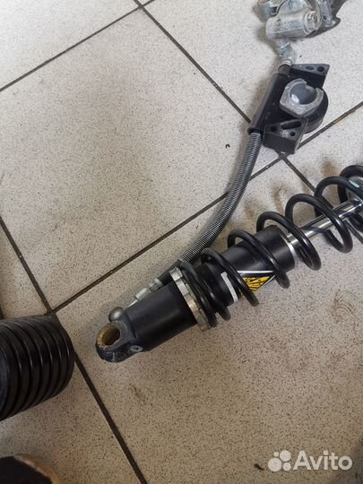 Передний амортизатор задней подвески Yamaha nytro