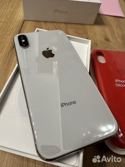 iPhone X, 64 ГБ