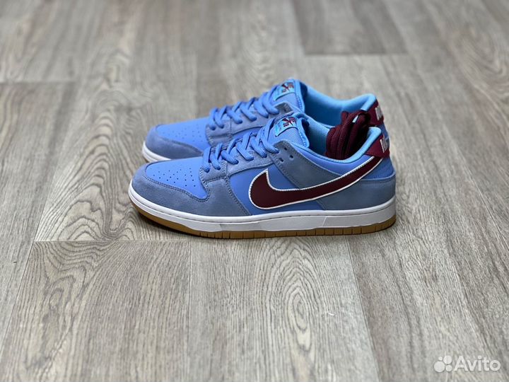 Кроссовки Nike SB Dunk Low Philadelphia Phillies