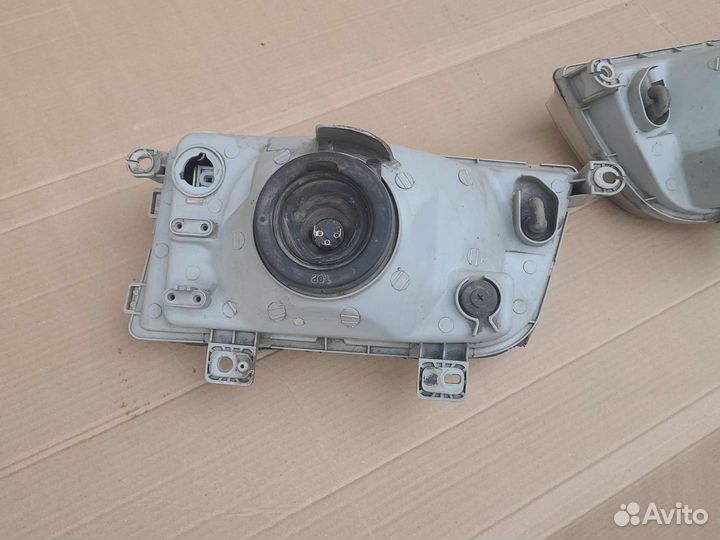 Фара передняя левая (правая) Kia Sportage 1 94-06