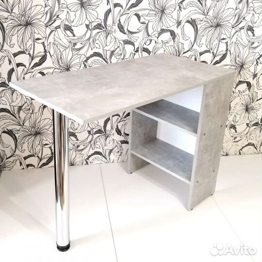 Компьютерный стол новый