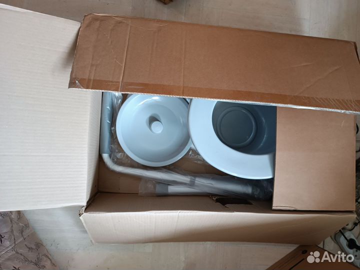 Санитарный стул туалет