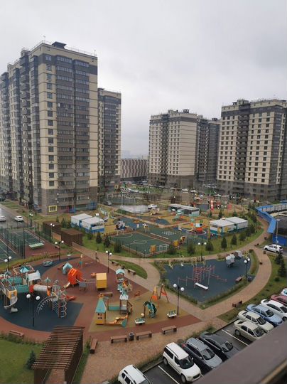 3-к. квартира, 96 м², 8/17 эт.