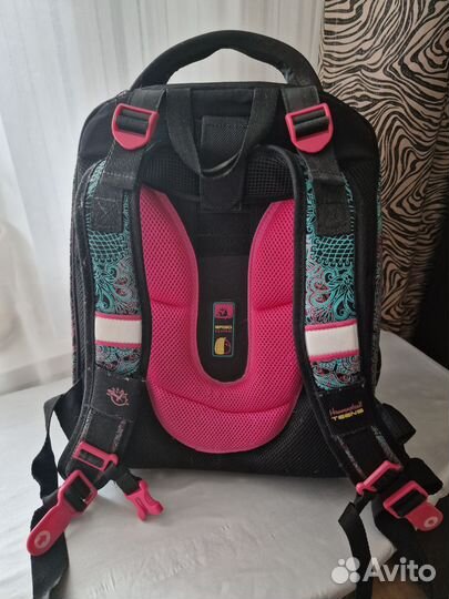 Школьный рюкзак для девочки