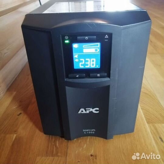 Источник бесперебойного питания APC SUA SRT SMT