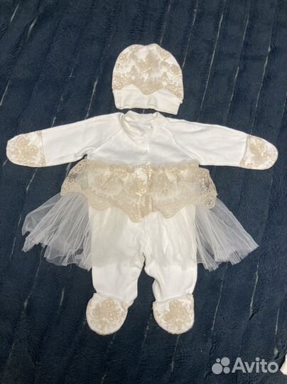 Костюм на выписку или крестины