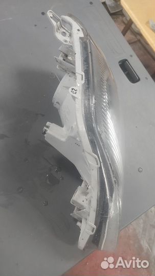 Фара toyota corolla 120