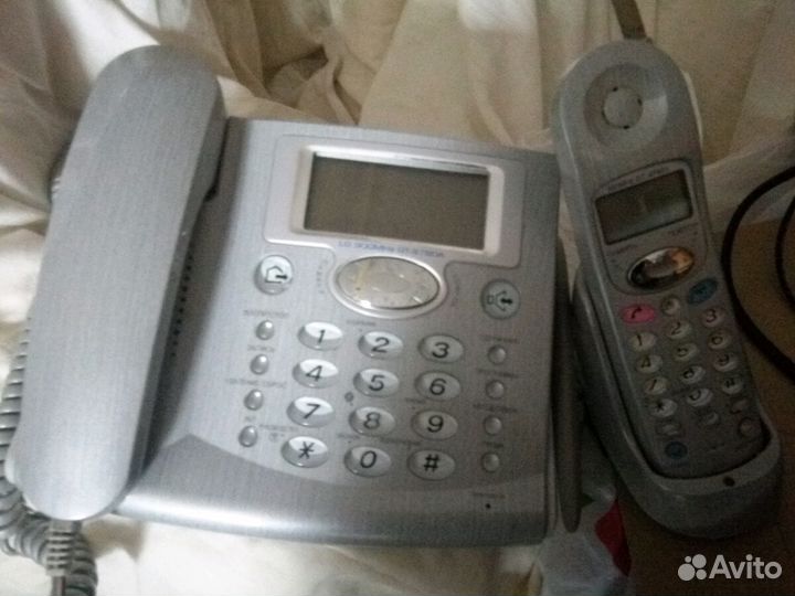 LG домашний телефон с радио трубкой