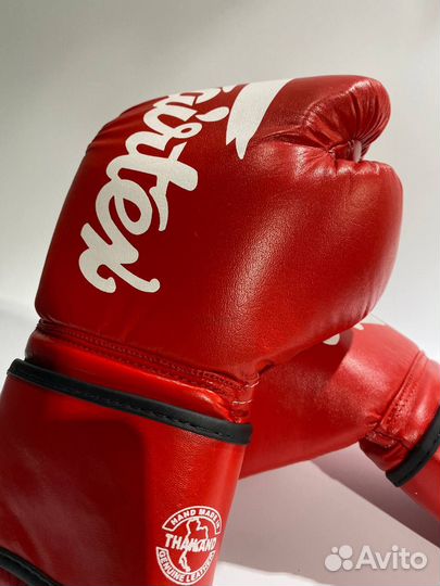 Боксерские перчатки Fairtex