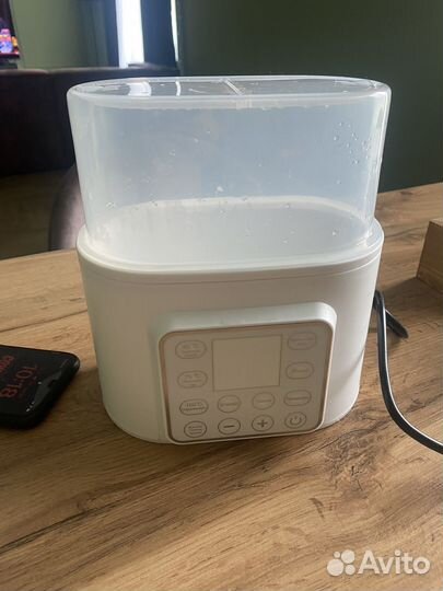 Стерилизатор, подогреватель бутылочек и сосок