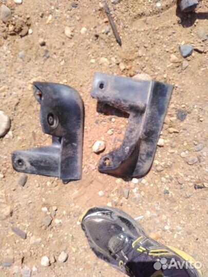 Брызговики акцент