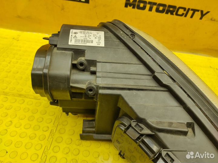 Фара ксеноновая левая Porsche Cayenne Turbo 957