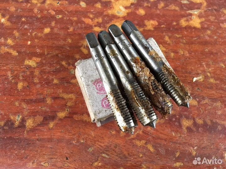 Метчики СССР М10x1,25