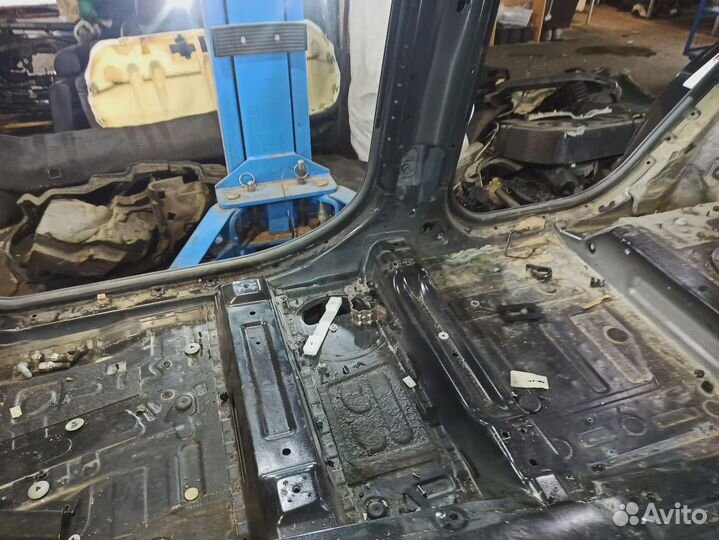 Порог со стойкой правый BMW X5 (E70)