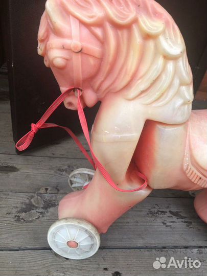 Красный конь каталка детская СССР