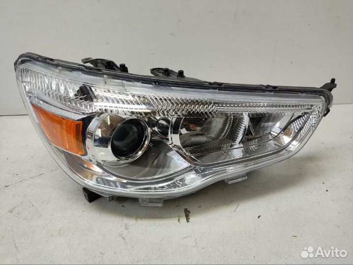 Фара правая Mitsubishi Asx 2012