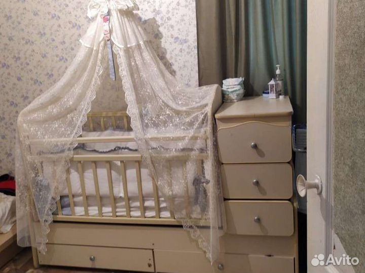Детская кроватка