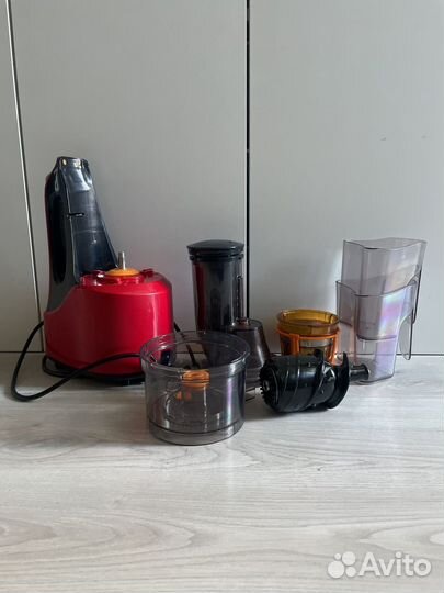 Соковыжималка шнековая Oursson JM7002 красная