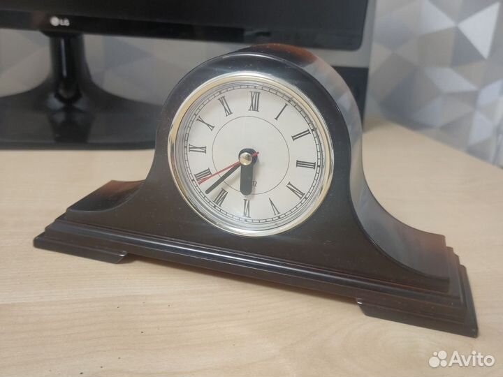 Часы настольные