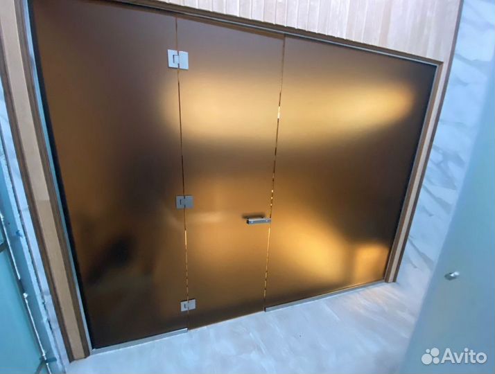 Стеклянная перегородка