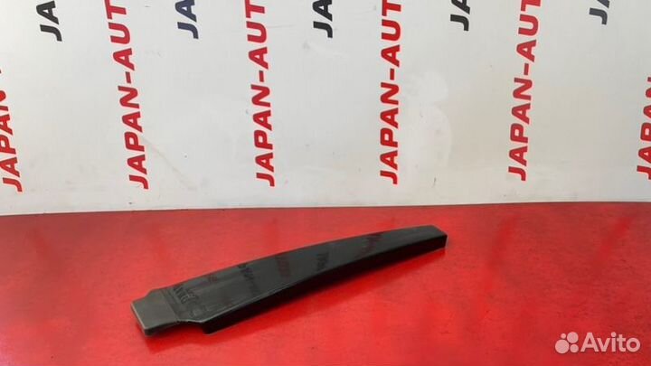 Накладка кузова передняя левая Audi A6 C6 BDW 2.4