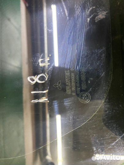 Стекло боковое заднее правое Mitsubishi Space Star