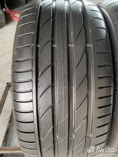 Maxxis Victra Sport VS5 255/40 R20