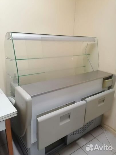 Витрина холодильно-морозильные