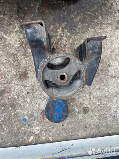 Подушка двигателя задняя Kia Ceed ED хэчбэк G4FC