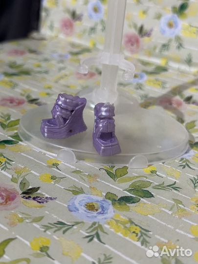 Одежда и обувь для кукол