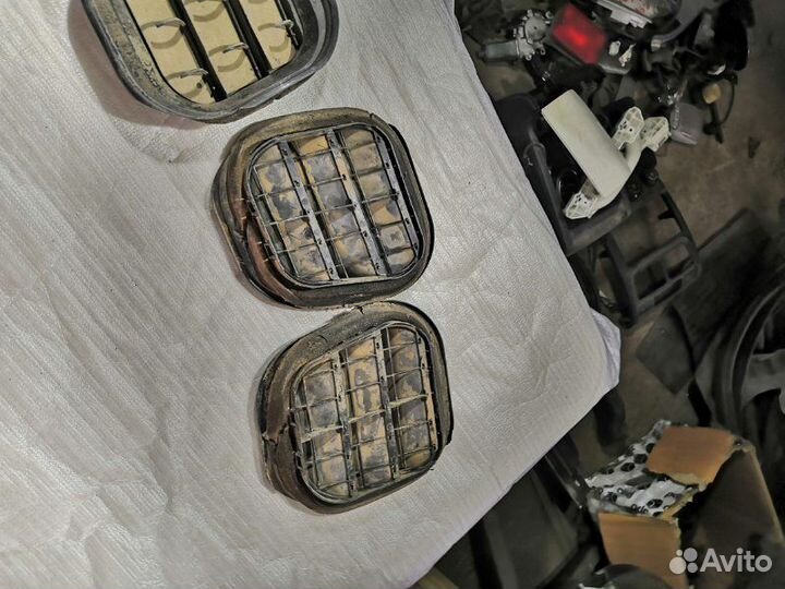 Решетка вентиляционная Volkswagen Touran 1 2004