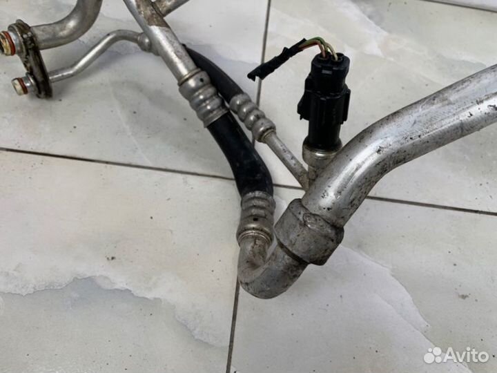 Трубка кондиционера Ford Focus 3 CB8 1.6 (pnda)